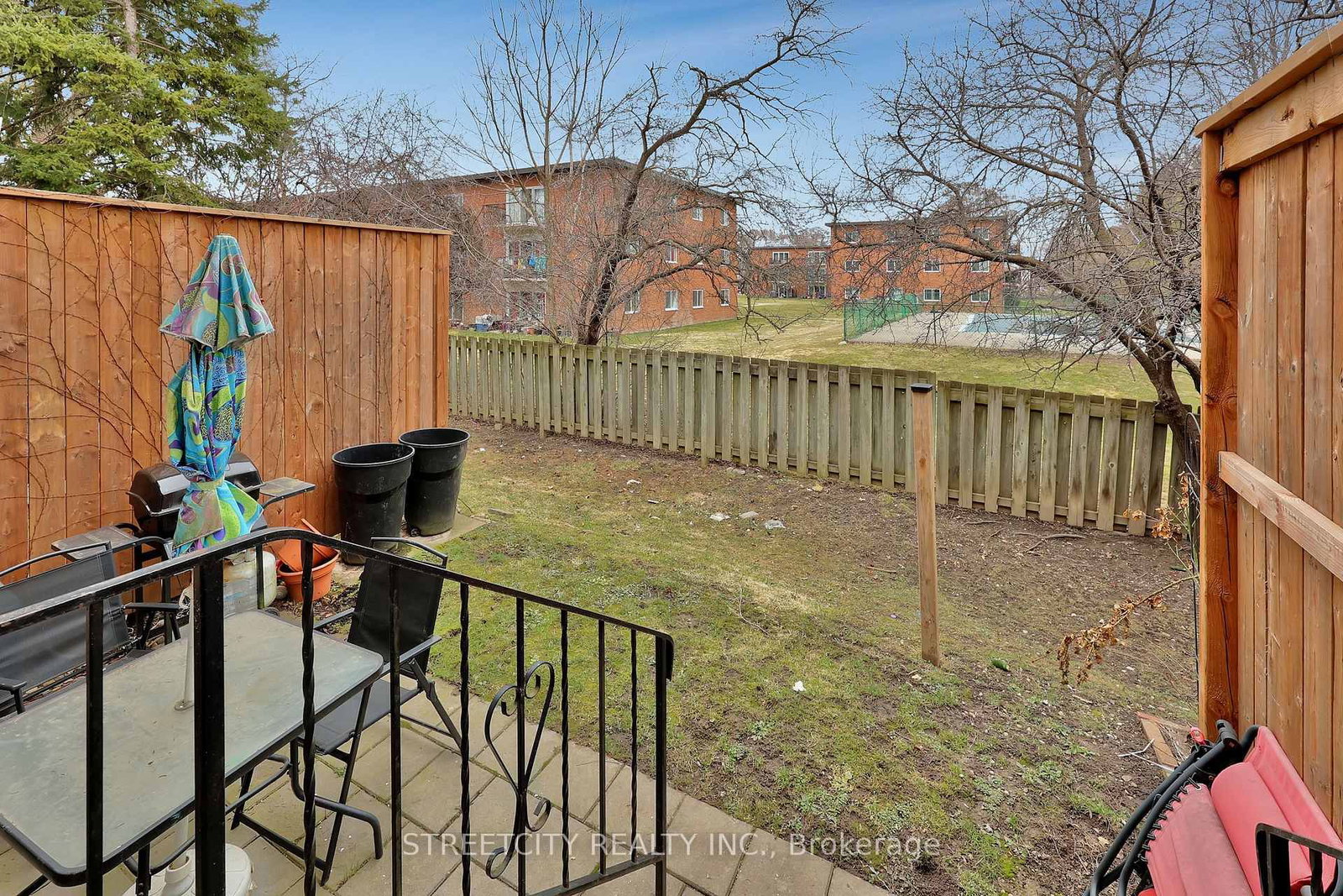 Townhouse for sale at 8-253 Taylor Street, London East, Ontario, N5Y 2J6 - East C - MLS: X12836000