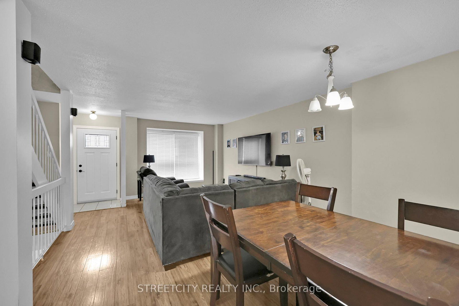 Townhouse for sale at 8-253 Taylor Street, London East, Ontario, N5Y 2J6 - East C - MLS: X12836000