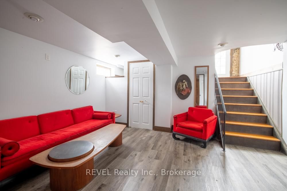 Detached House for sale at 3852 Highland Drive, Fort Erie, Ontario, L0S 1N0 - Ridgeway - MLS: X12836116