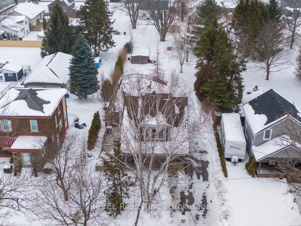 Detached House for sale at 3852 Highland Drive, Fort Erie, Ontario, L0S 1N0 - Ridgeway - MLS: X12836116