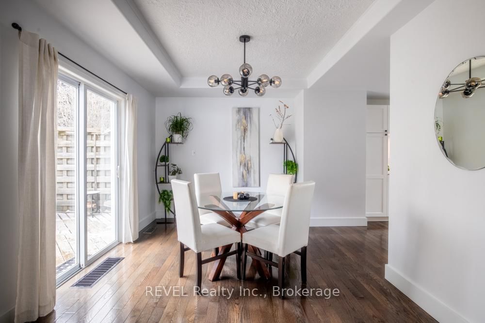 Detached House for sale at 3852 Highland Drive, Fort Erie, Ontario, L0S 1N0 - Ridgeway - MLS: X12836116