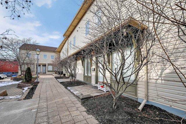 11 - 49 Ontario Street