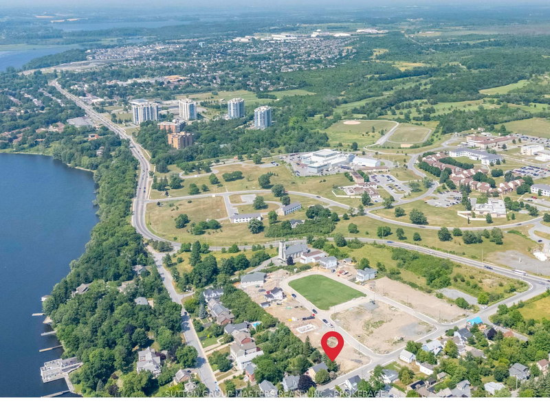 405 Wellington St, Kingston, K7K 6W4 | Image 3