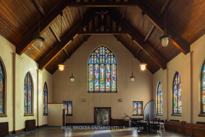 1401 KING St | Hamilton | Image