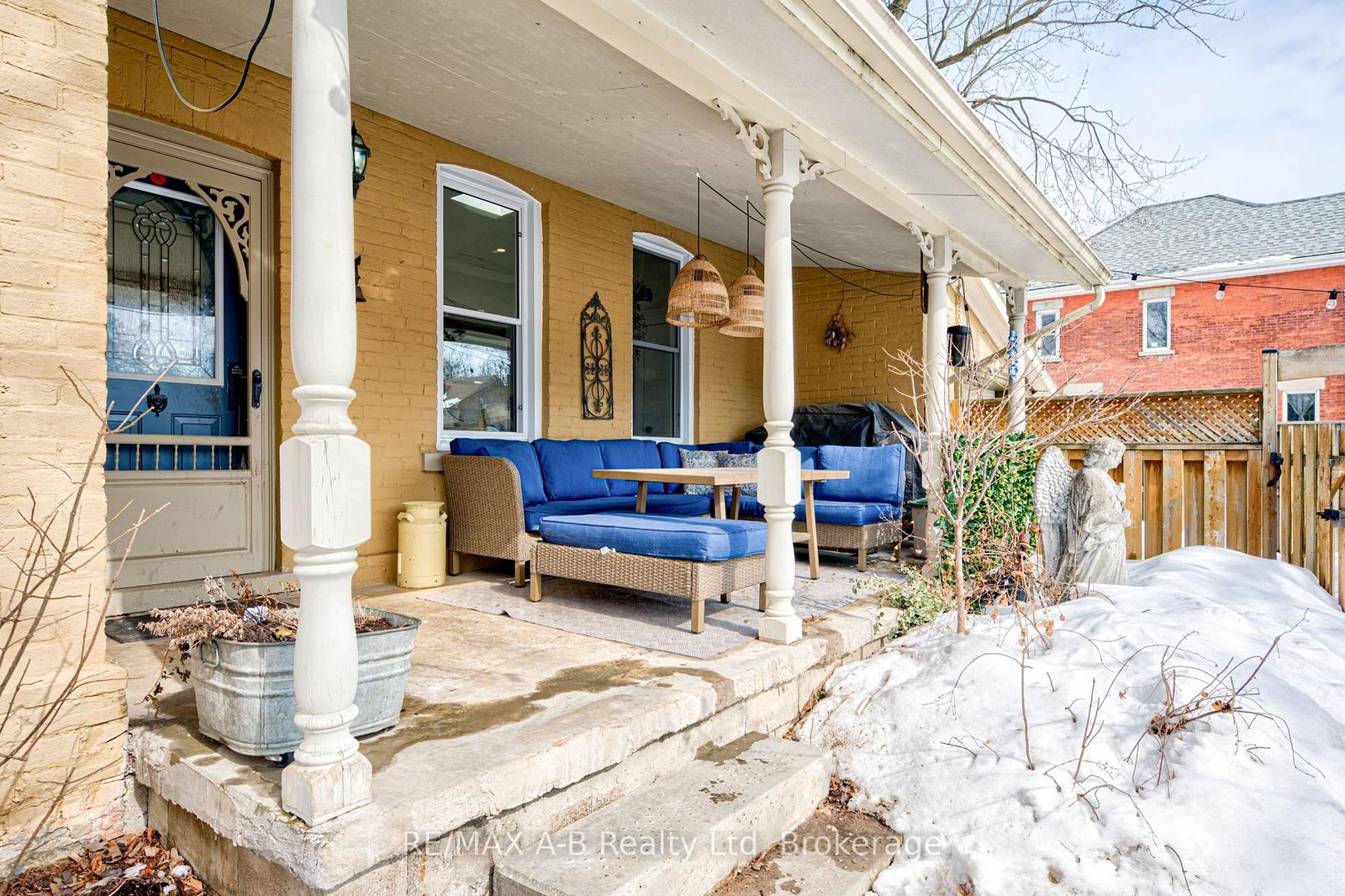 Listing Image 7