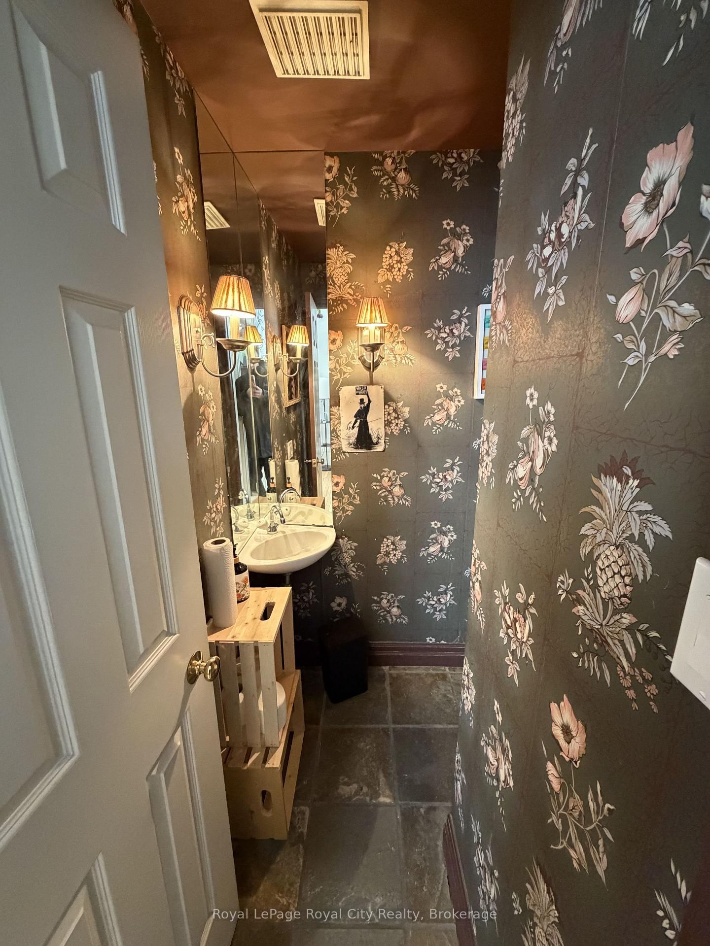 106-108 Woolwich Street - Photo 9