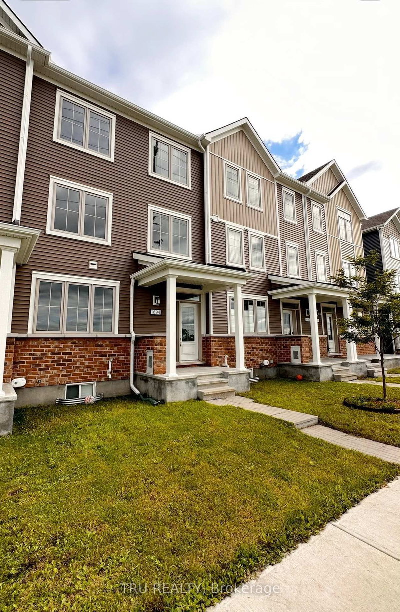 home for lease on 1694 Maple Grove Road