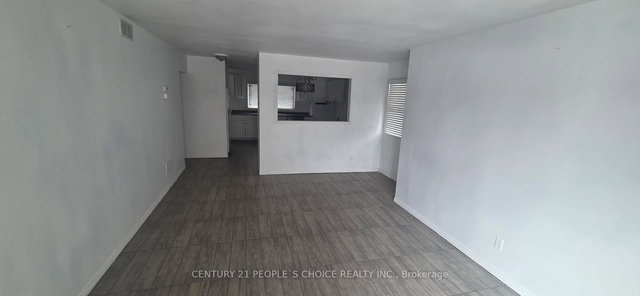 1 - 3784 Sinnicks Avenue