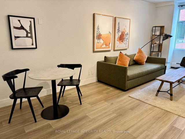 717 - 161 Laurier Avenue W