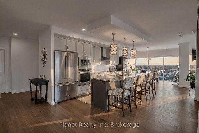 910 - 1878 Gordon Street