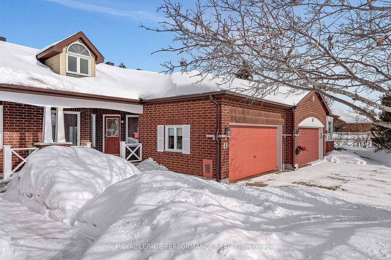 49 Peregrine Cres, Kanata, K2M 2T2 | Image 2
