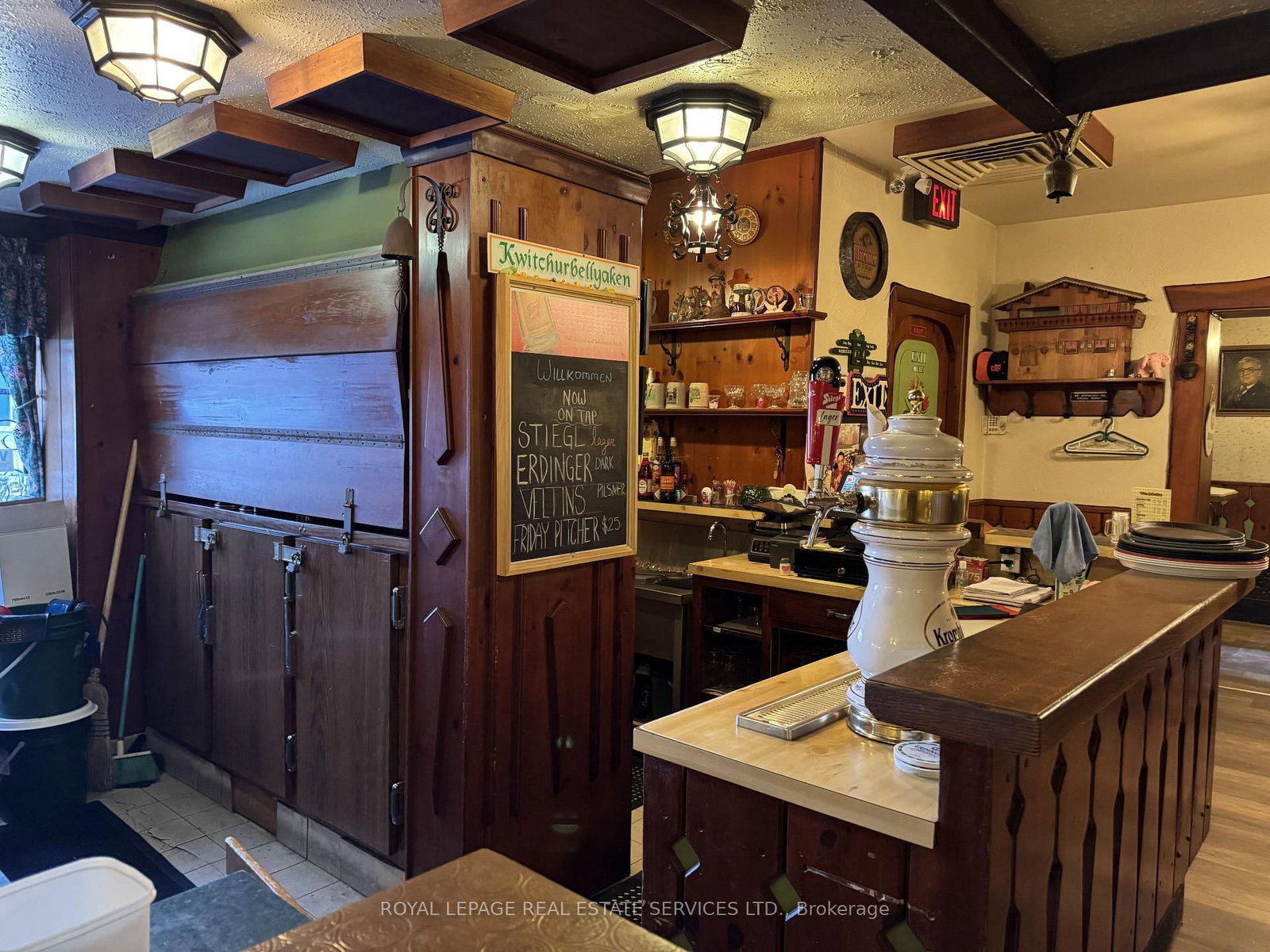 255 King Street E - Photo 11