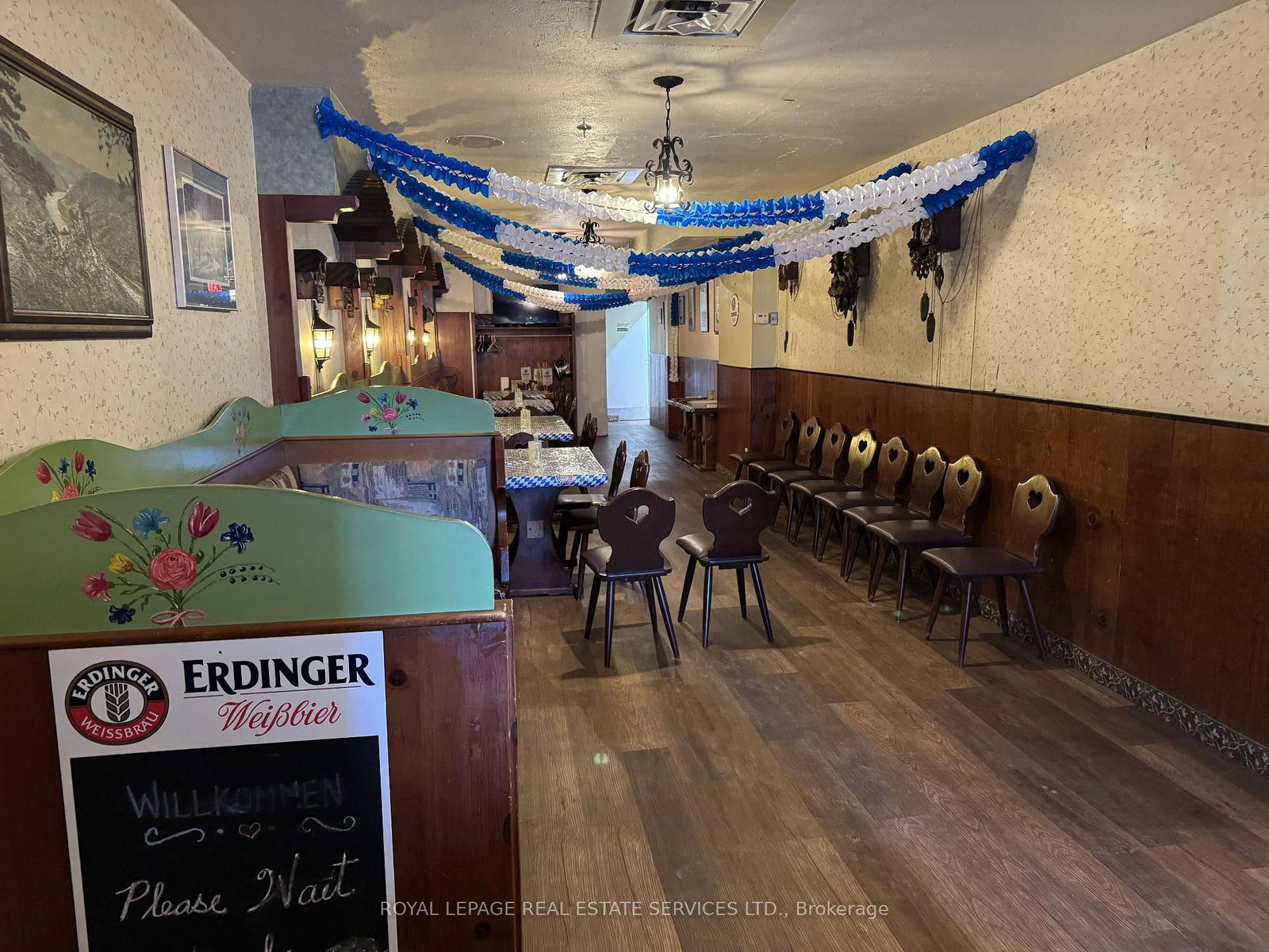 255 King Street E - Photo 2