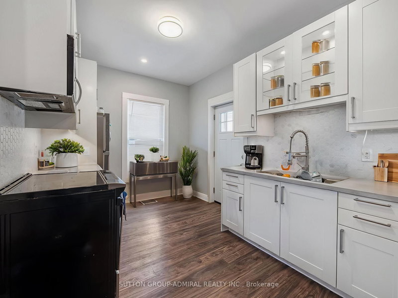 76 Grey St, Brantford, N3T 2T5 | Image 3