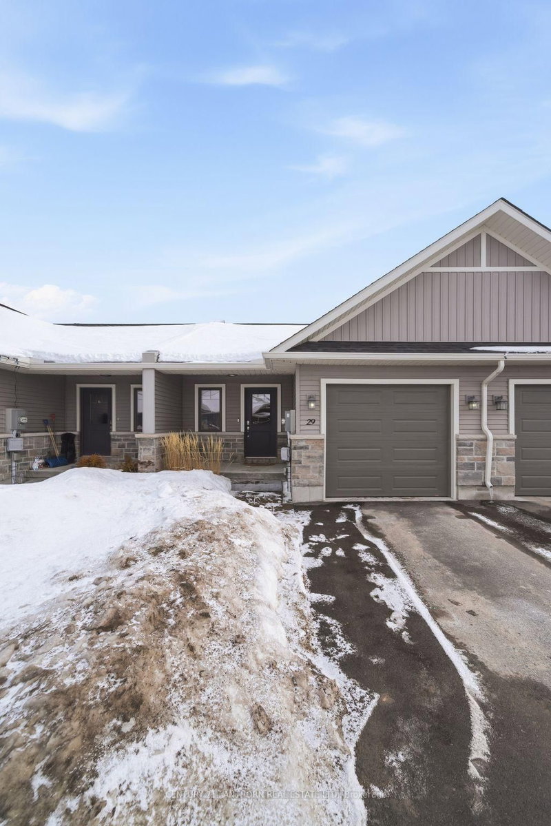 29 Sandhu Cres, Belleville, K8P 0G7 | Image 2