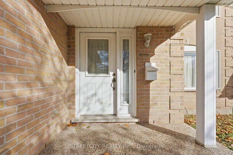 713 Guildwood Blvd, London North, N6H 5G2 | Image 3