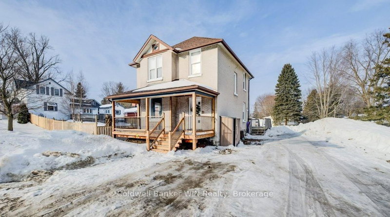 home for sale on 30 Queen Street N