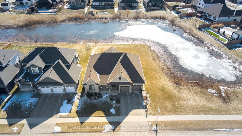 723 Pondhaven Rd, Strathroy-Caradoc, N0L 1W0 | Image 2