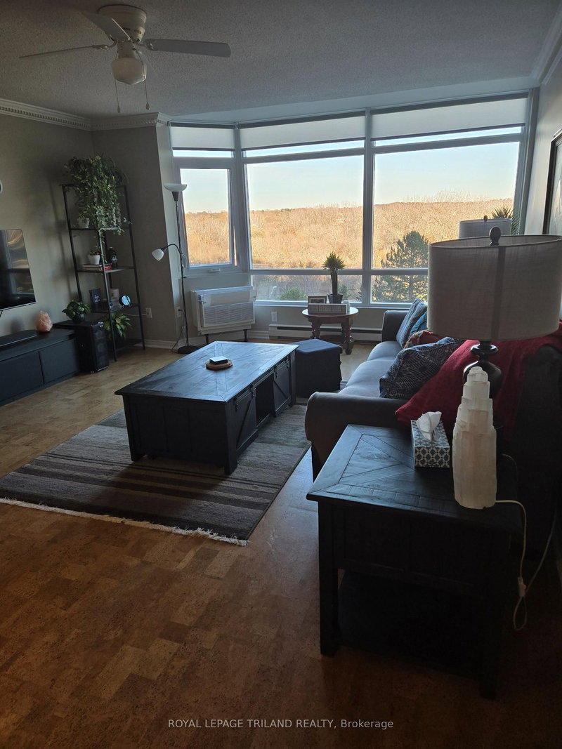 509 - 45 Pond Mills Rd, London South, N5Z 4W5 | Image 2