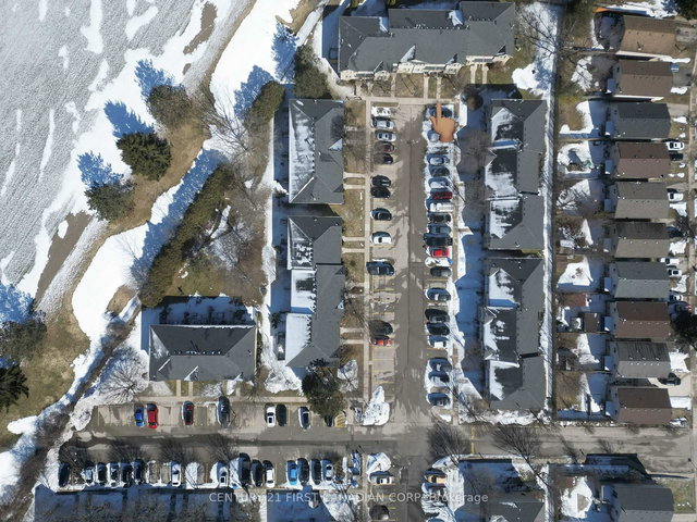 16 - 925 Lawson Road