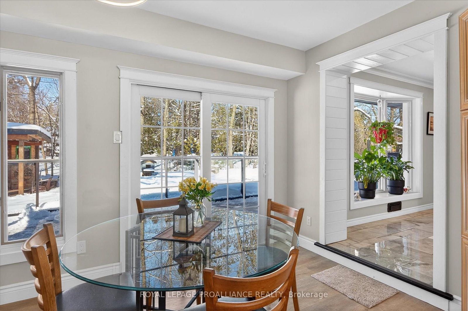 Detached House for sale at 960 Weller Street, Peterborough, Ontario, K9J 4Y2 - Monaghan Ward 2 - MLS: X12838398