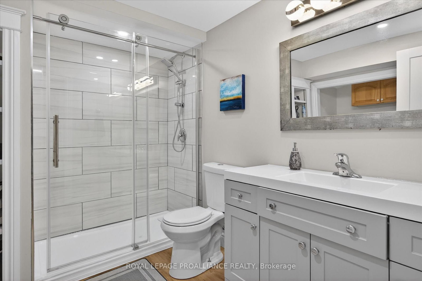 Detached House for sale at 960 Weller Street, Peterborough, Ontario, K9J 4Y2 - Monaghan Ward 2 - MLS: X12838398