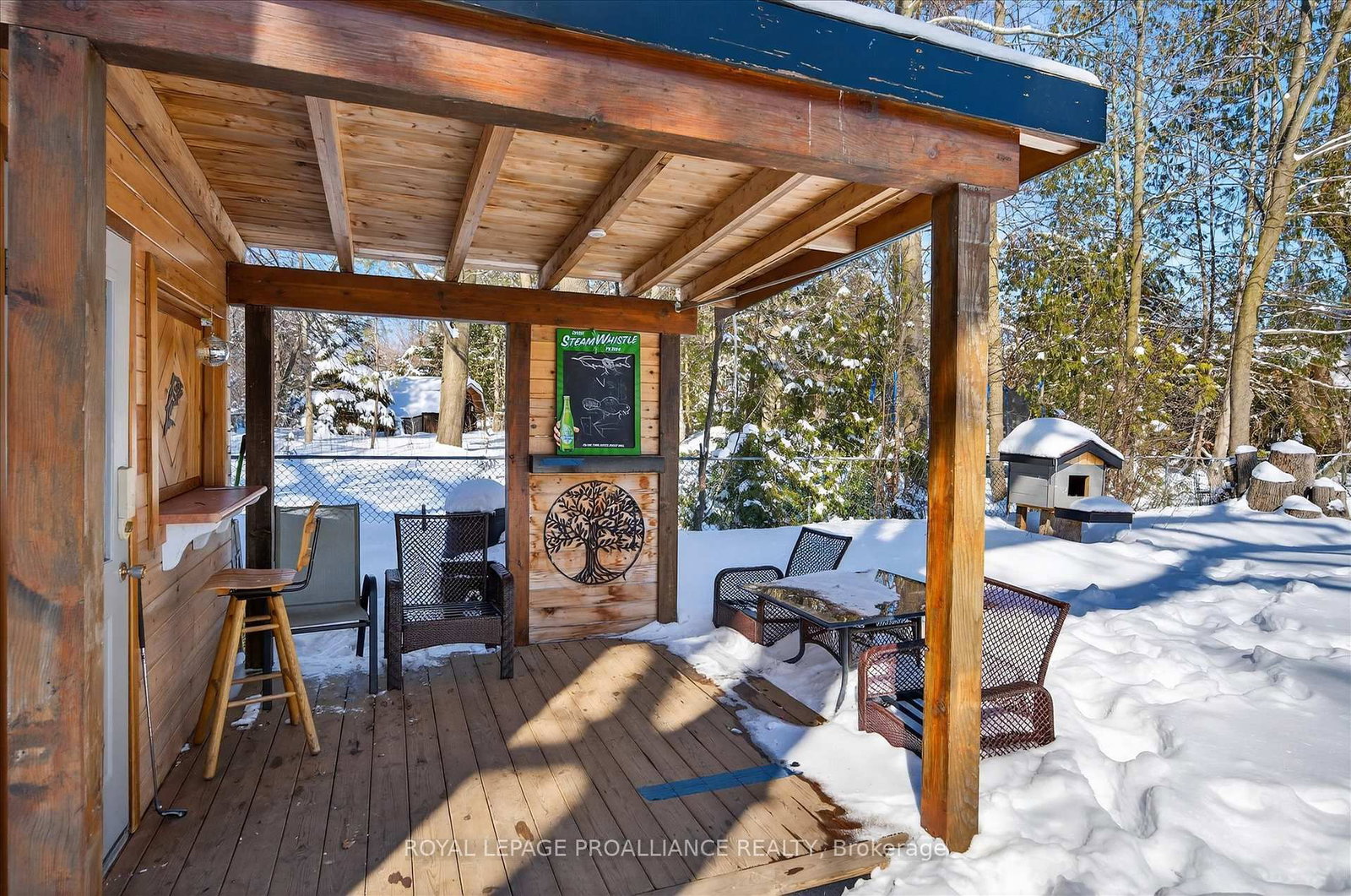 Detached House for sale at 960 Weller Street, Peterborough, Ontario, K9J 4Y2 - Monaghan Ward 2 - MLS: X12838398