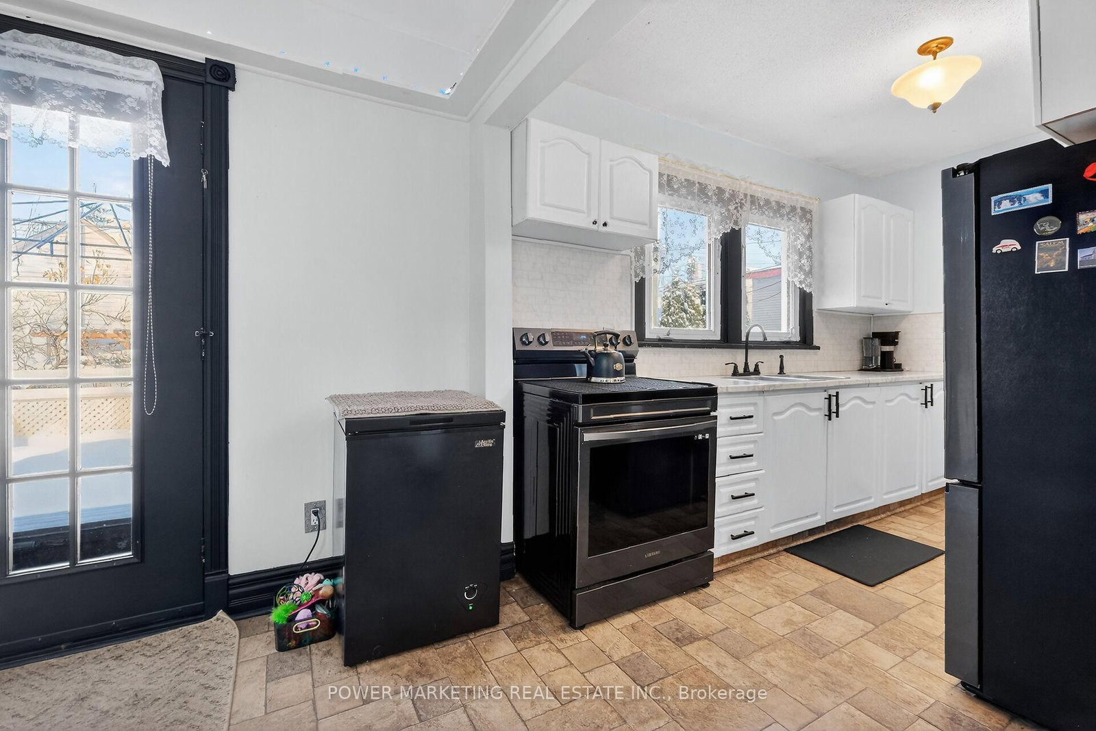 Detached House for sale at 231 ETHEL Street, Ottawa, Ontario, K1L 5X1 - Vanier - MLS: X12838572