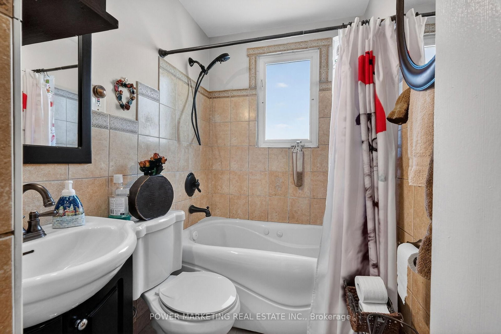 Detached House for sale at 231 ETHEL Street, Ottawa, Ontario, K1L 5X1 - Vanier - MLS: X12838572