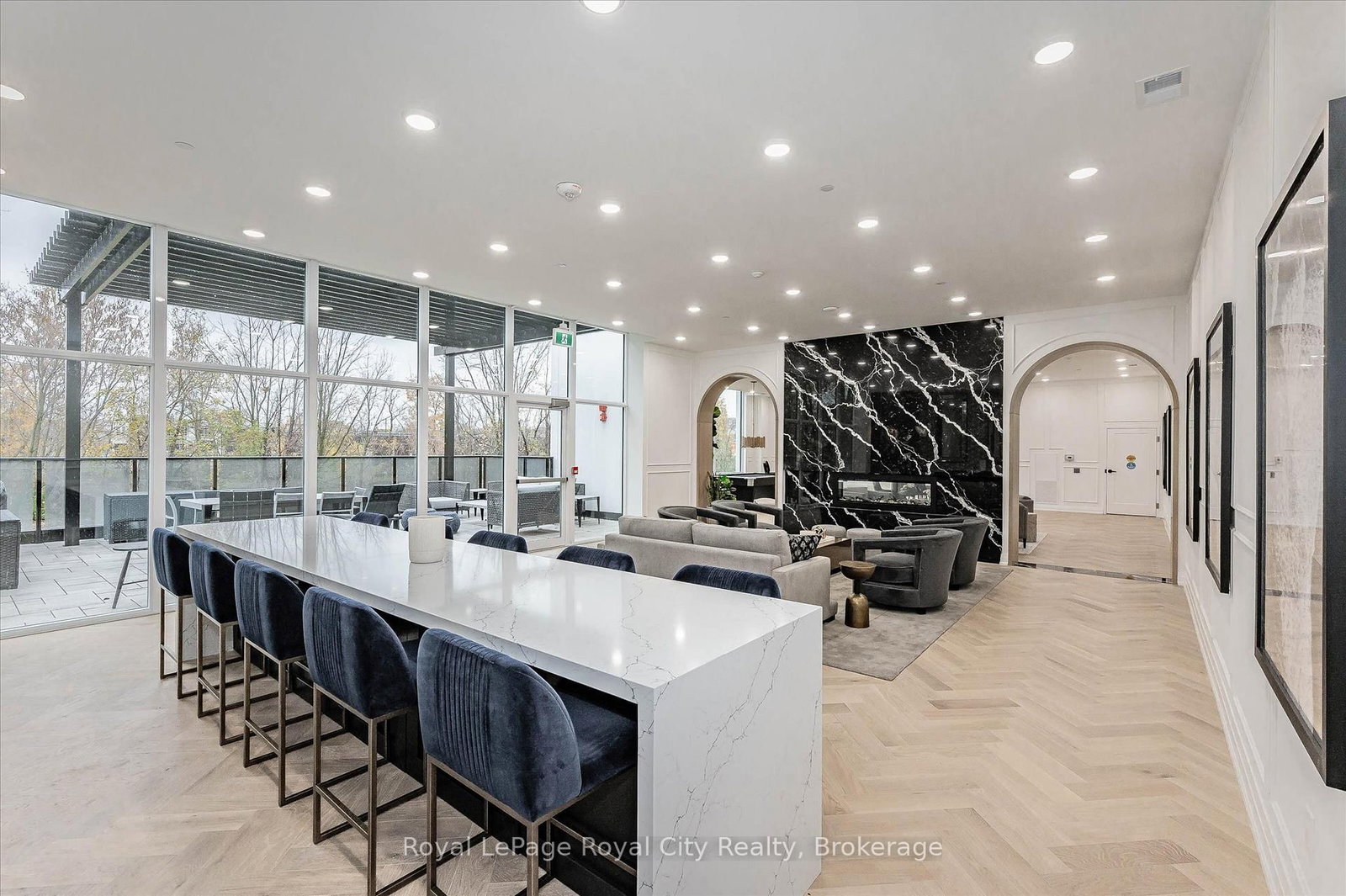 71 Wyndham Street S, Unit 1007 - Photo 36