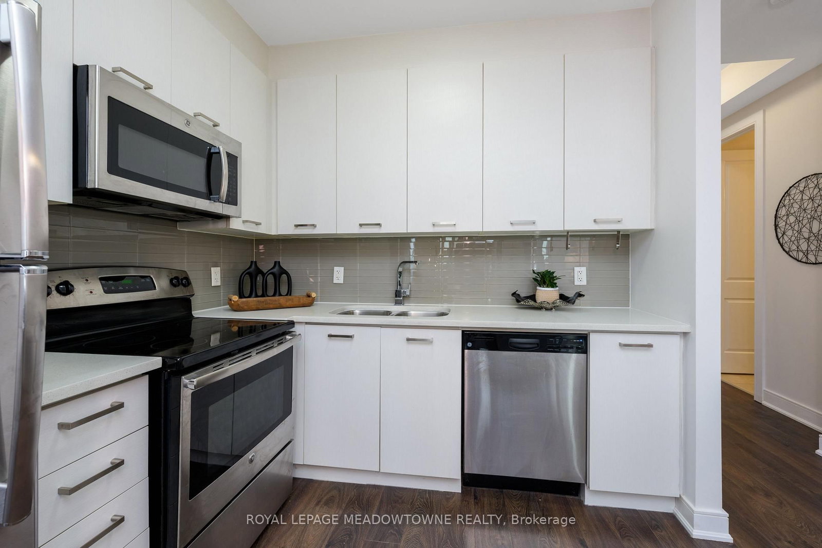 Condo for sale at 505-150 Main Street, Hamilton, Ontario, L8P 1H8 - Central - MLS: X12839044