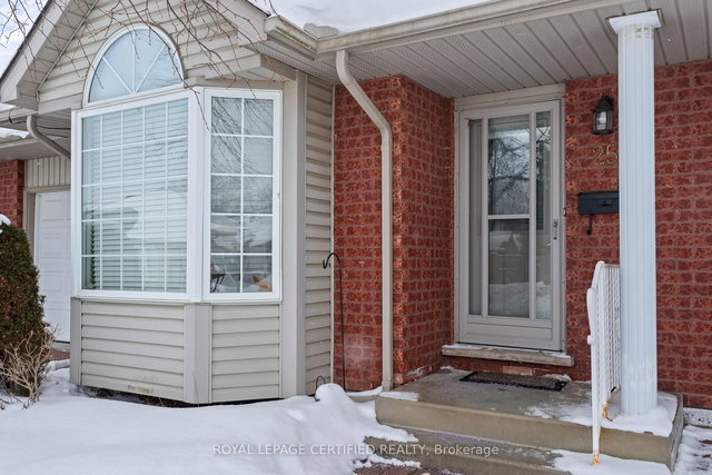 25 - 875 Thistledown Way