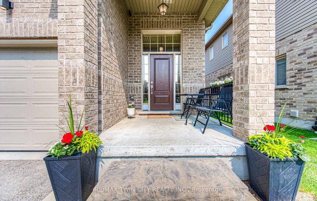 26 SPRING CREEK Street