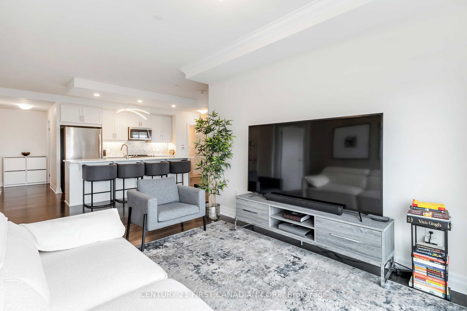 505 Talbot Street, Unit 809 - Photo 10