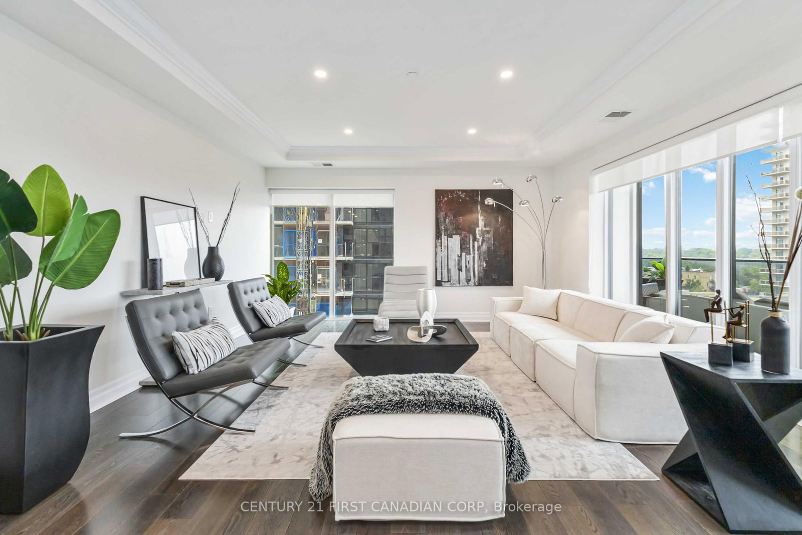 505 Talbot Street, Unit 809 - Photo 11