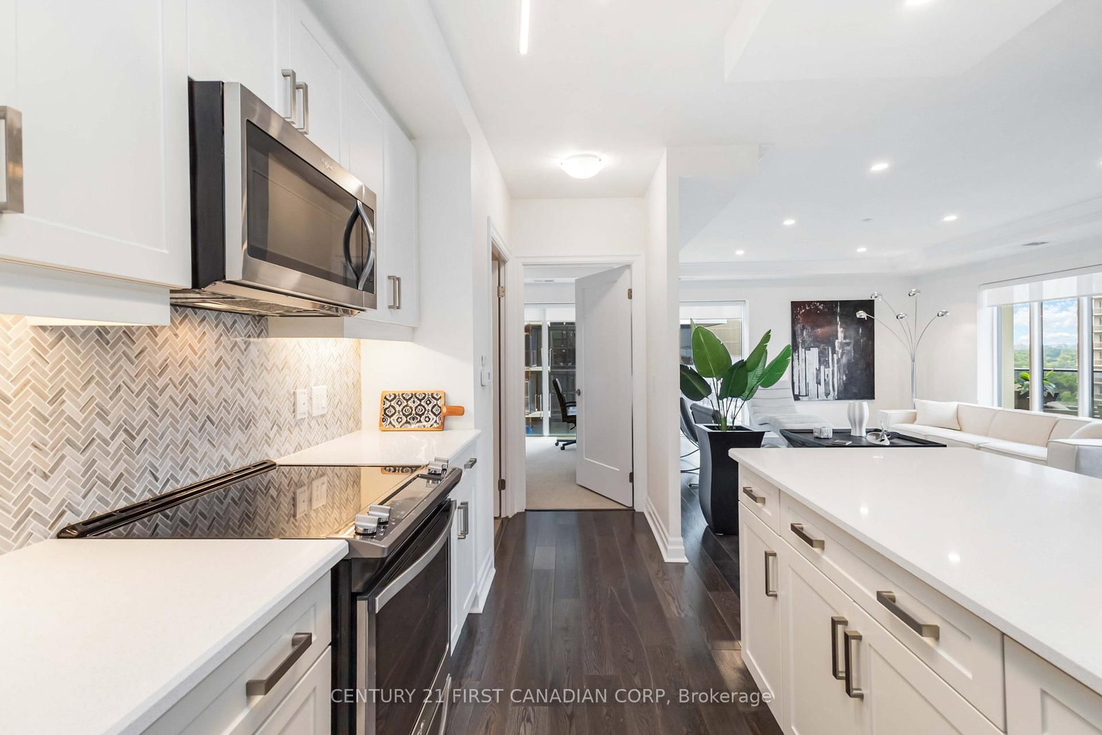 505 Talbot Street, Unit 809 - Photo 21