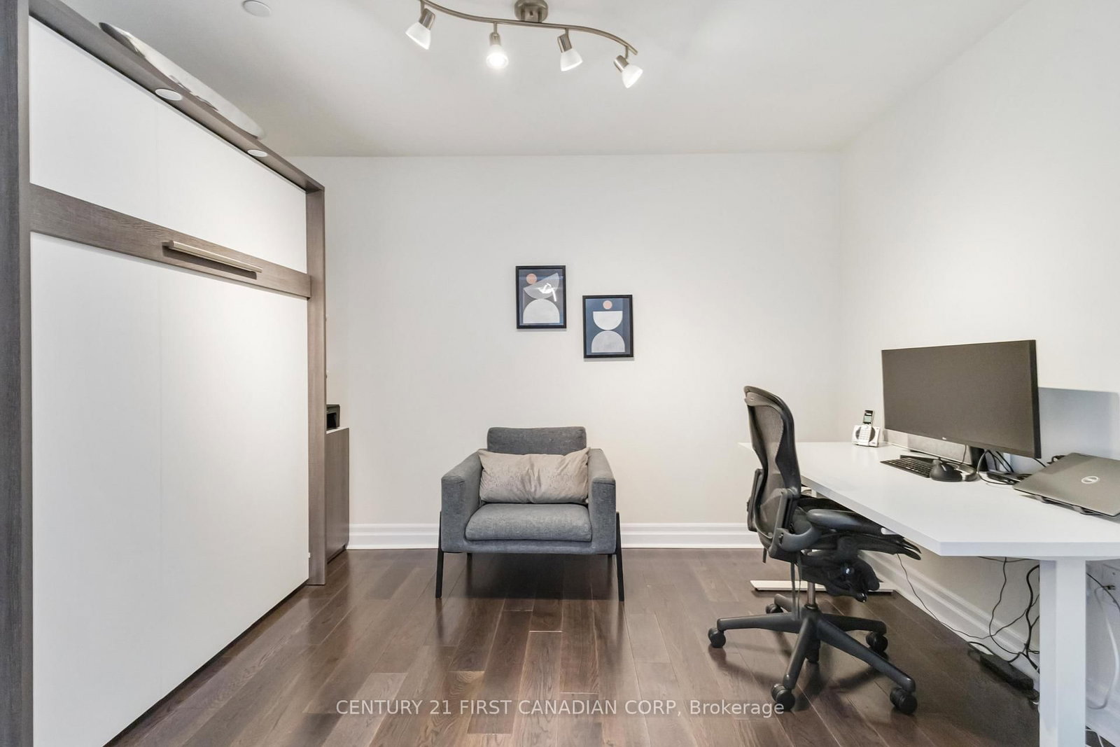 505 Talbot Street, Unit 809 - Photo 25