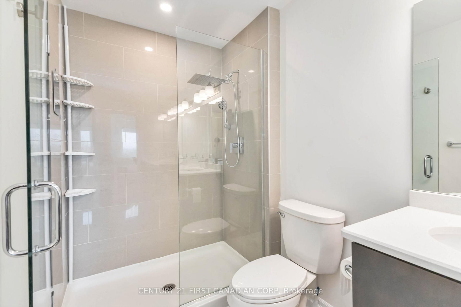 505 Talbot Street, Unit 809 - Photo 37