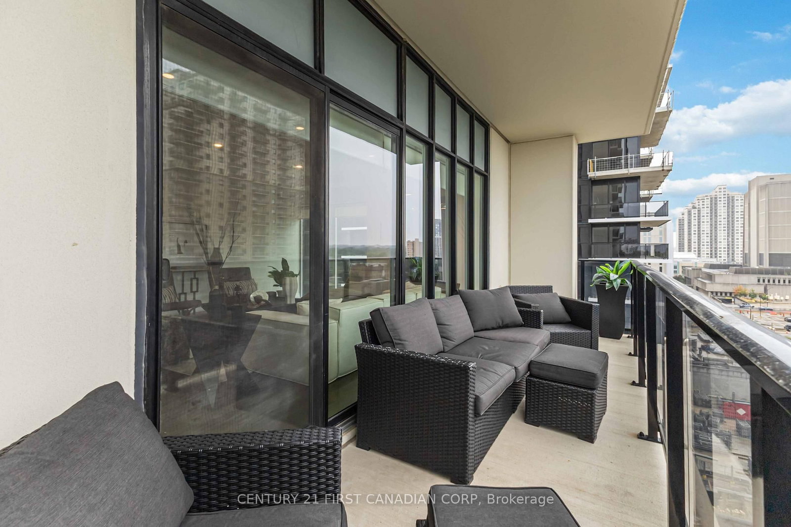 505 Talbot Street, Unit 809 - Photo 42