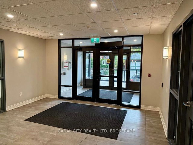 306 - 10 Albert Street E