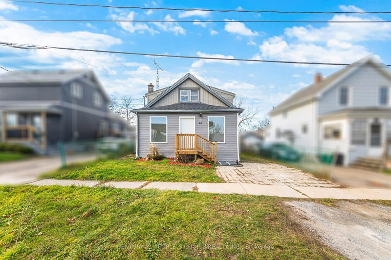 45 Wellington St N, Thorold, L2V 2E7 | Image 2