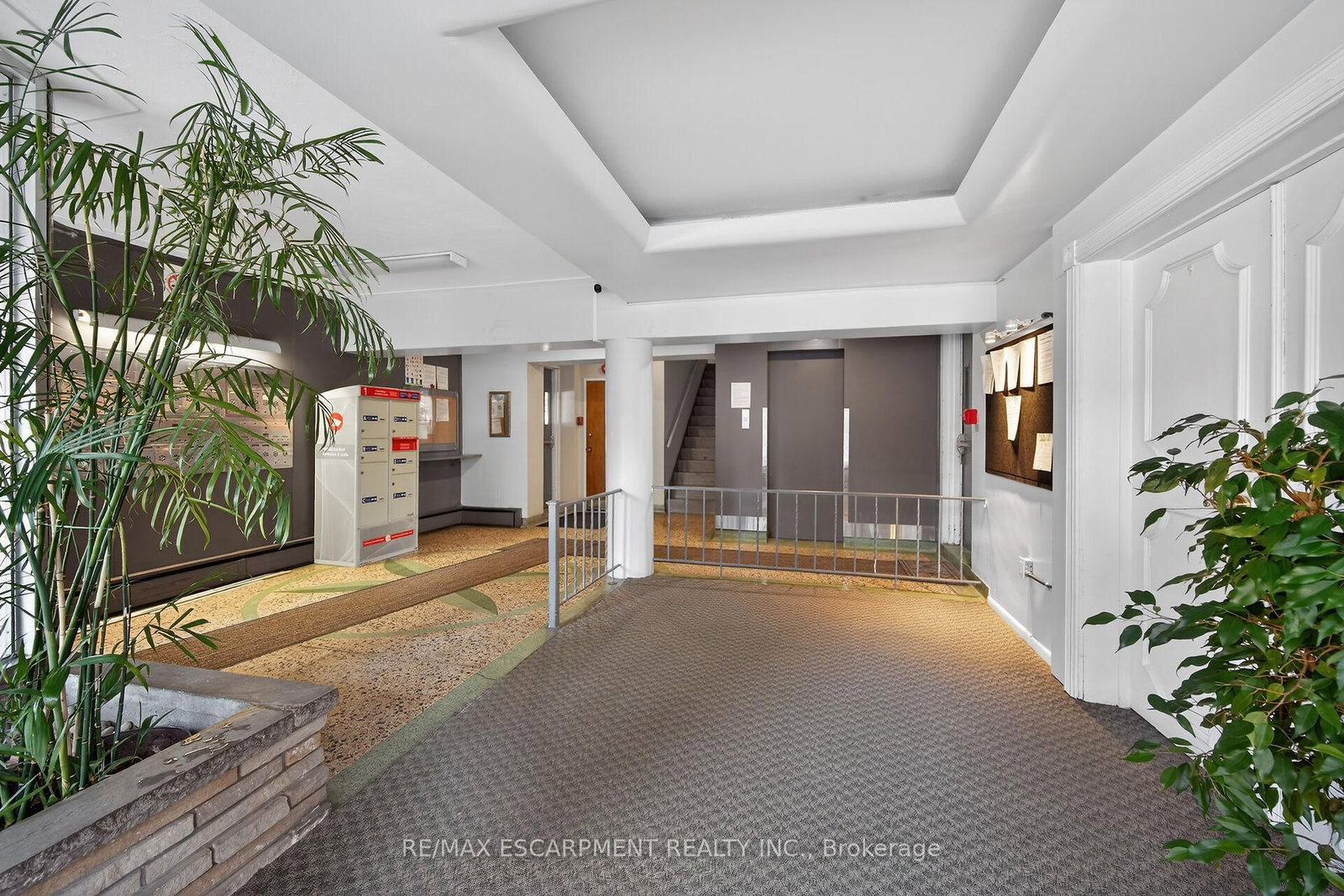 40 Robinson Street, Unit 209 - Photo 23