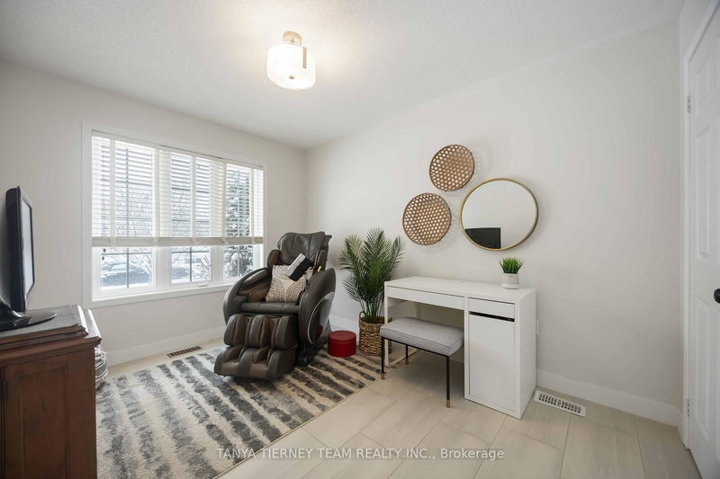 629 Tully Cres, Peterborough, K9K 0B1 | Image 3