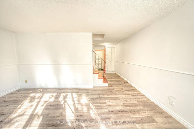 12 - 258 Queen Mary Road