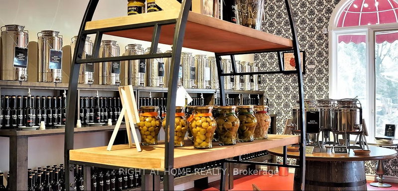 118 Wellington St W, Merrickville-Wolford, K0G 1N0 | Image 2