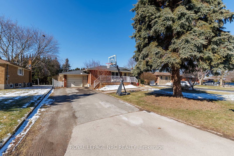 51 Henry St, Niagara-on-the-Lake, L0S 1T0 | Image 3