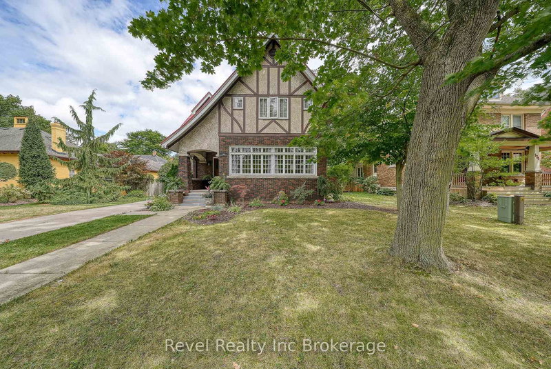 140 Vansittart Ave, Woodstock, N4S 6E6 | Image 2