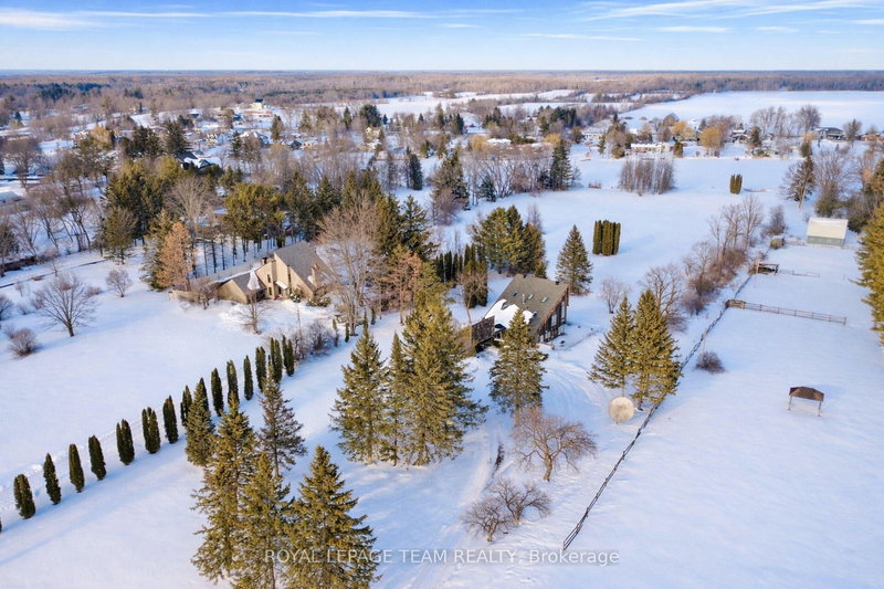 5965 Rideau Valley Dr N, Manotick, K4M 1B3 | Image 2