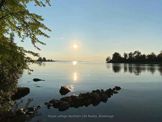 103, B - Lot 3 Grand Trunk Island