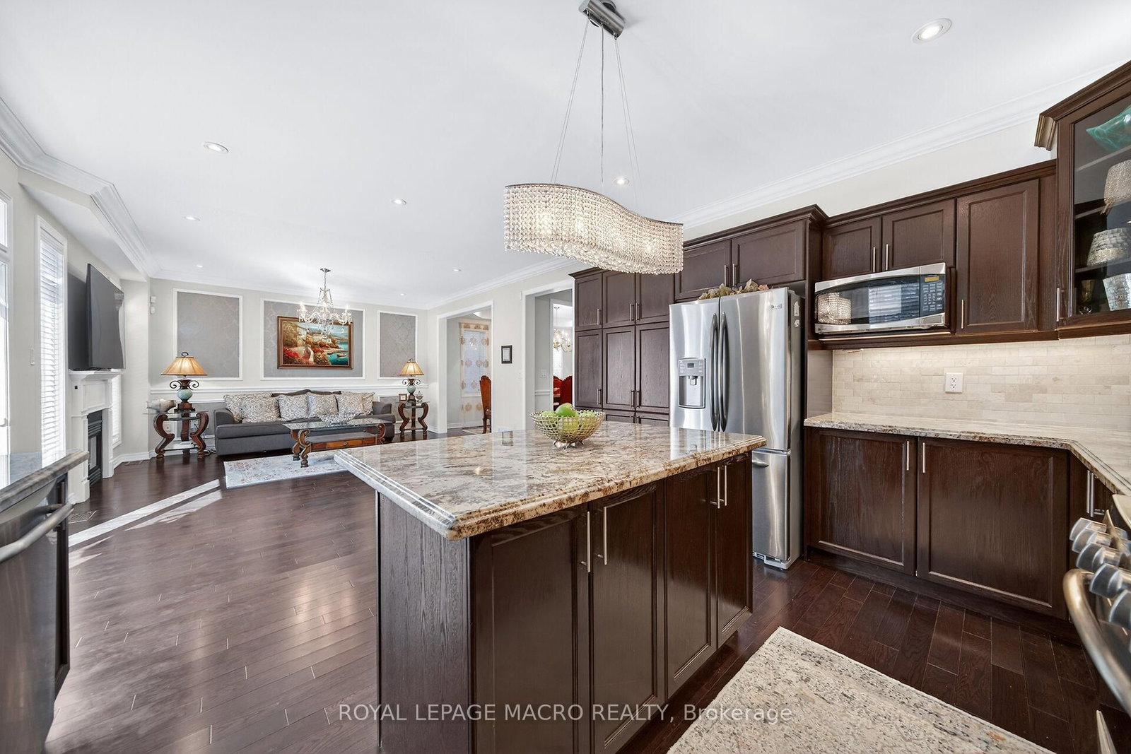 Detached House for sale at 132 Grandell Drive, Hamilton, Ontario, L9K 0H7 - Meadowlands - MLS: X12841594